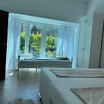 Romantik Pearl With Free Ev Ch-station Apartament Valbandon