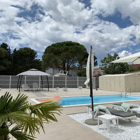 Romantik Pearl With Free Ev Ch-station Lejlighed